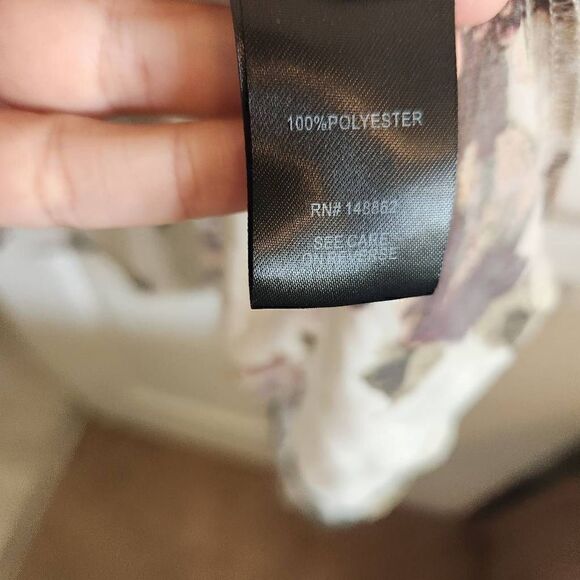 Torrid Womens Tunic Blouse 1X Plus Size Floral Chiffon Sheer Hi Lo  Hem - Picture 4 of 4